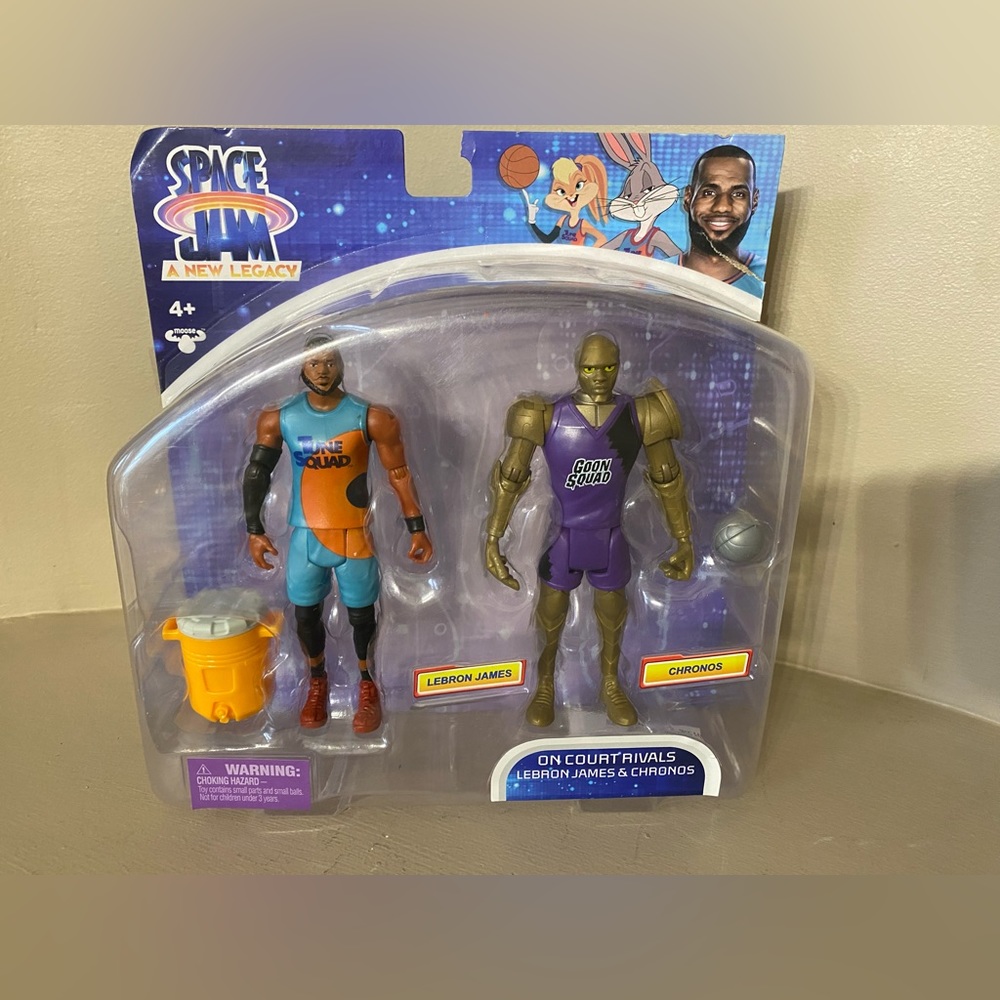 On Court Rivals - Space Jam Figurine Sets - Brand new in box!